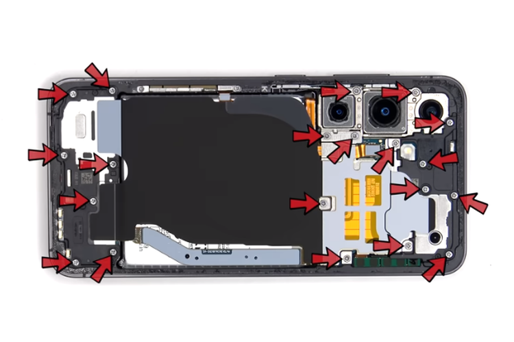 ilustrasi bagian belakang Galaxy S24 ketika cangkangnya dibuka.