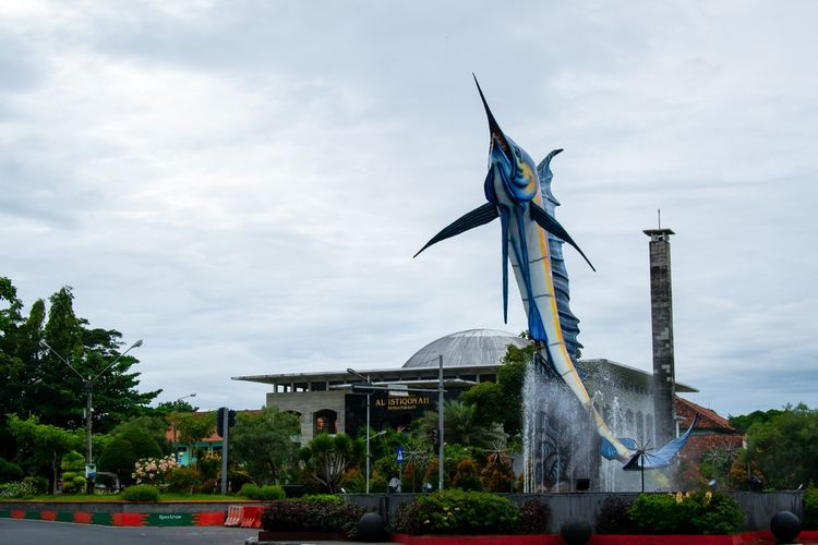 Tugu ikan marlin, ikon Kabupaten Pangandaran