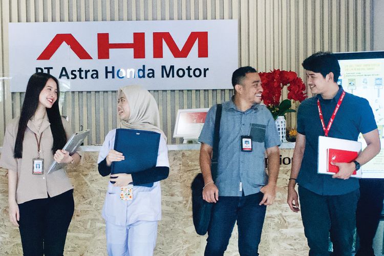PT Astra Honda Motor (AHM) sedang membuka banyak lowongan kerja untuk lulusan S1