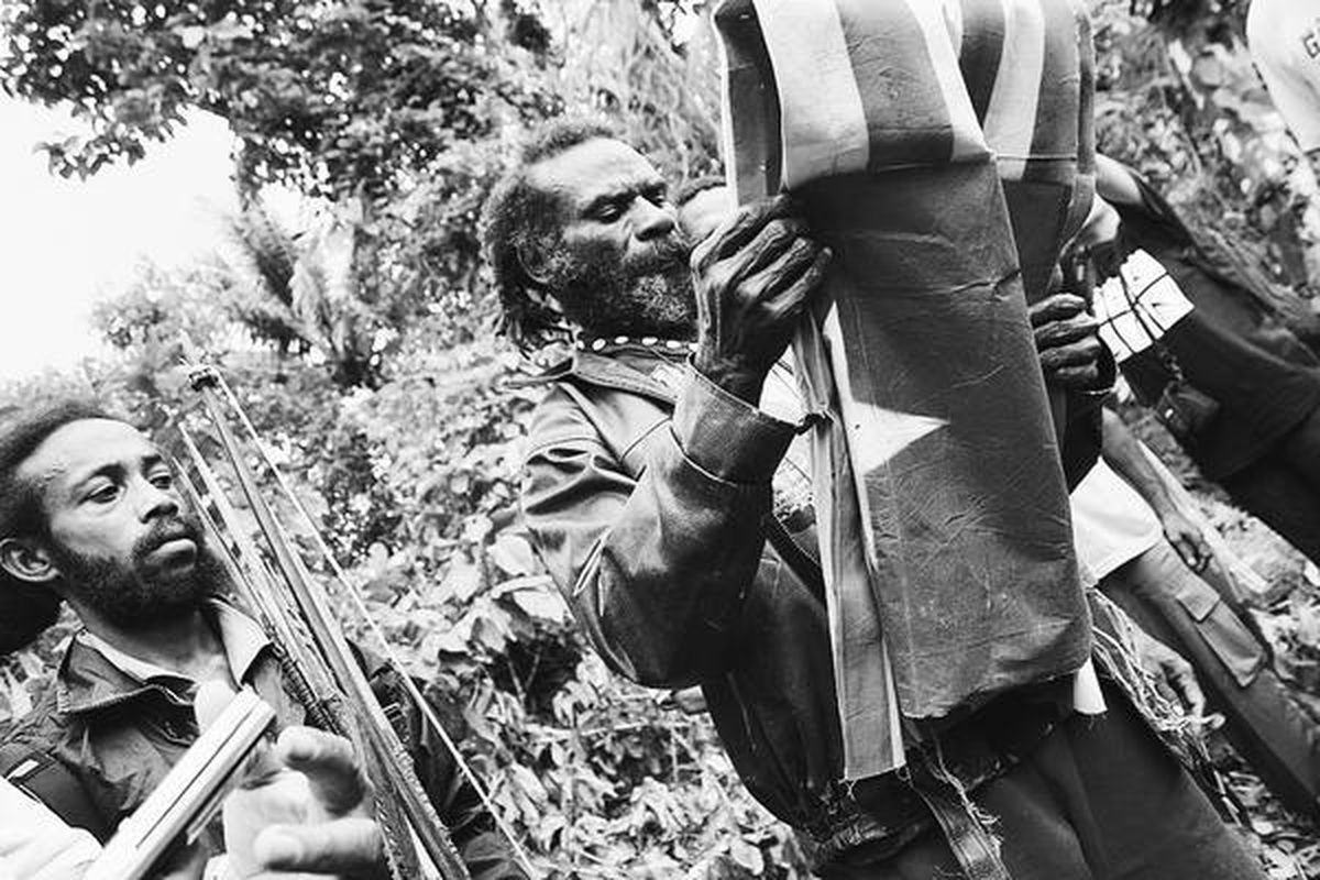 Pemimpin Tentara Pembebasan Nasional Organisasi Papua Merdeka Wilayah Perbatasan Indonesia-Papua Niugini, Keerom, Papua, Lambert Peukikir.