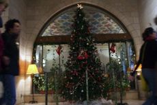 Tokoh Agama Yahudi Larang Pemasangan Pohon Natal di Israel