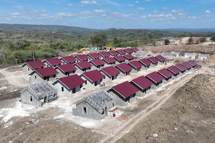 Pembangunan 2.100 rumah khusus (rusus) untuk para pejuang eks-Timor Timur yang bermukim di Kabupaten Kupang, Provinsi Nusa Tenggara Timur (NTT).