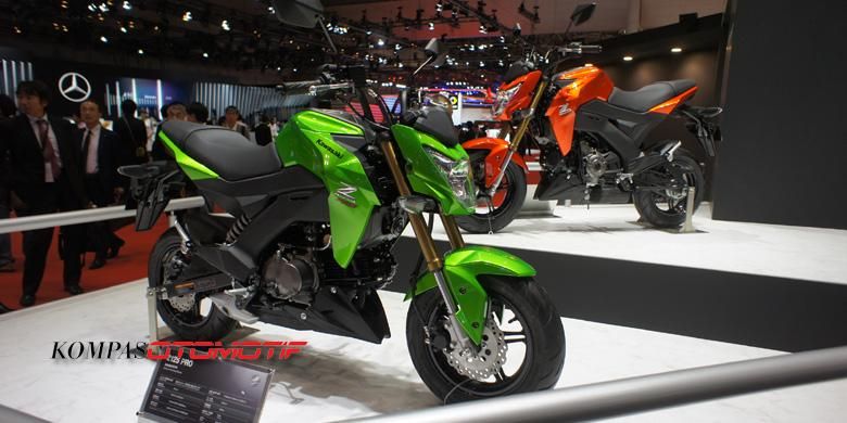 Kawasaki Z125 dan Z125 Pro dipajang di Tokyo Motor Show 2015.