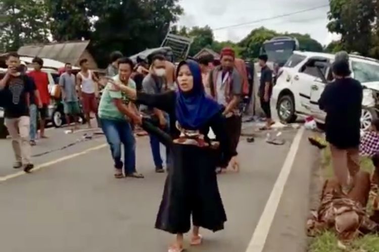 Kecelakaan di Lampung Utara menewaskan dua orang, Sabtu (13/4/2024) pagi. 