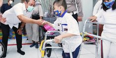 Resmikan Tempat Fisioterapi, Wali Kota Hendi Motivasi Penderita Cerebral Palsy