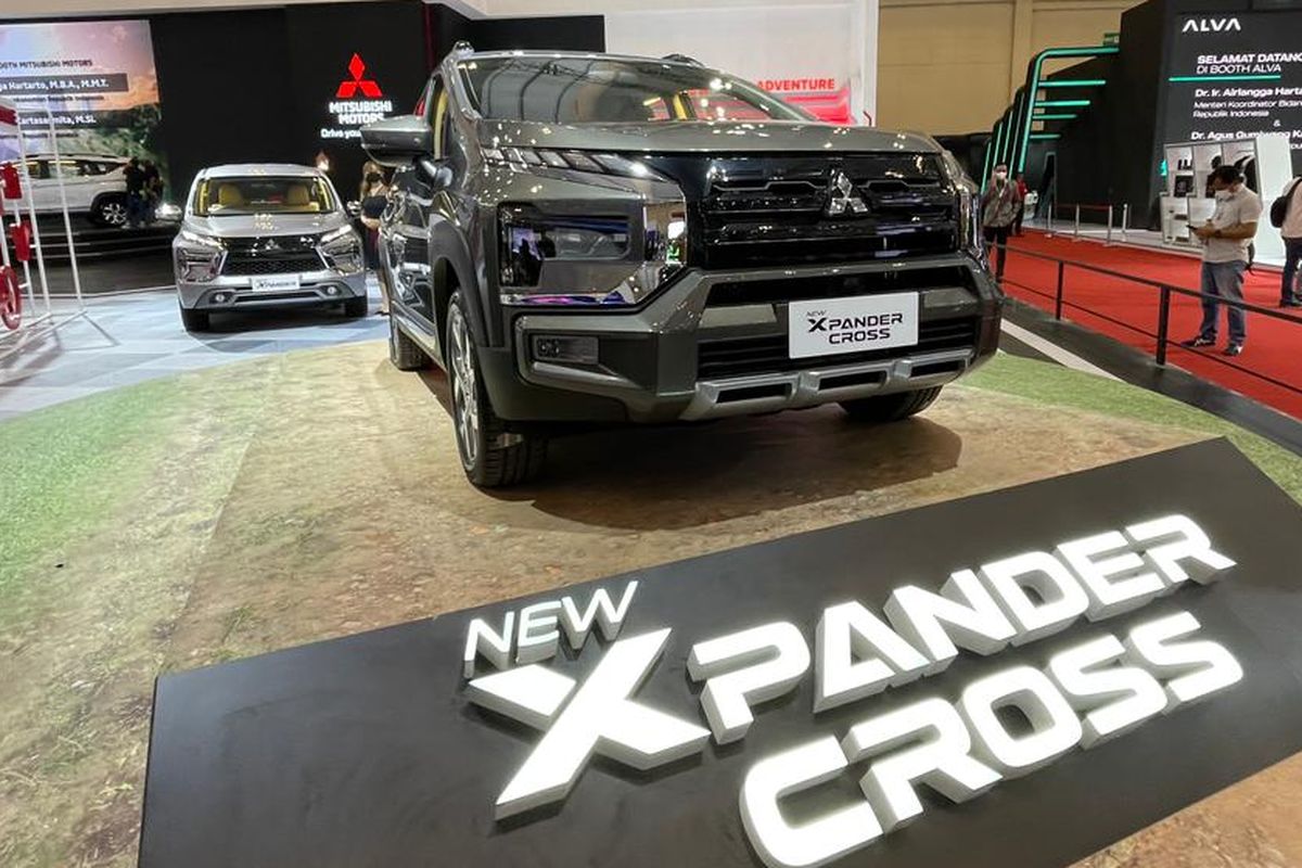 Mitsubishi New Xpander Cross