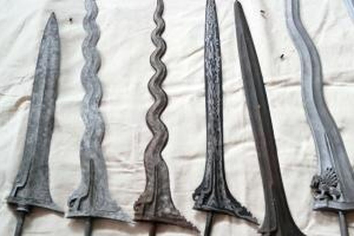 Keris yang dibuat di Desa Aeng Tongtong di Sumenep, Madura, Jawa Timur.