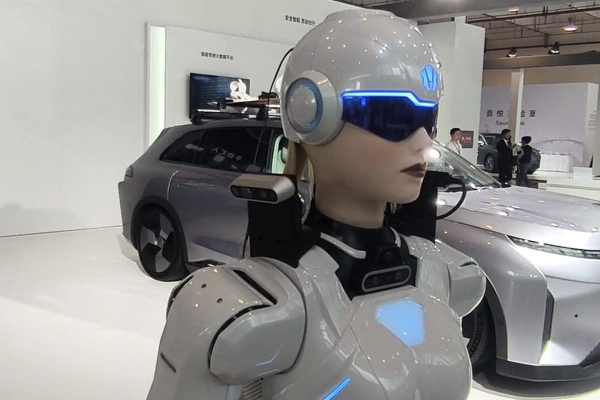 Robot Humanoid Mornine yang dikembangkan Chery