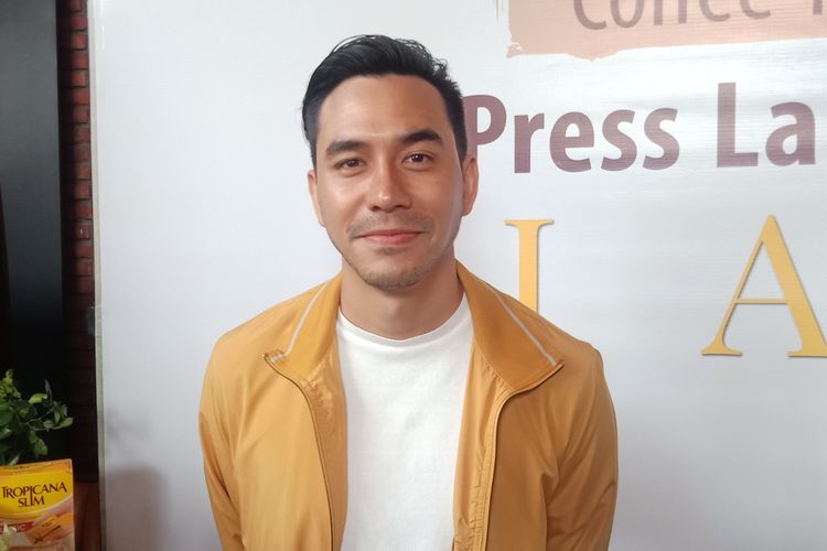 Aktor dan presenter Darius Sinathrya ketika ditemui di kawasan Menteng, Jakarta Pusat, Rabu (24/4/2019).