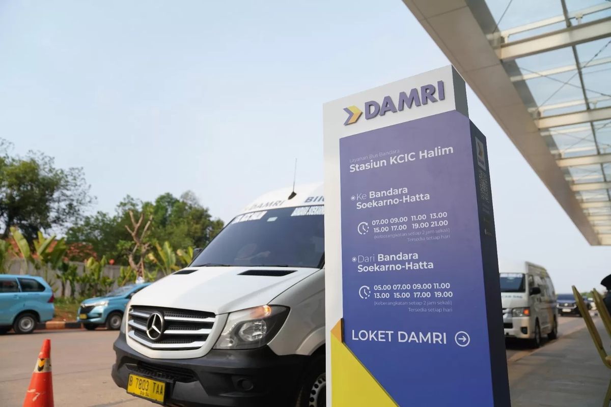DAMRI luncurkan rute baru Stasiun Kereta Cepat Halim-Bandara Soetta
