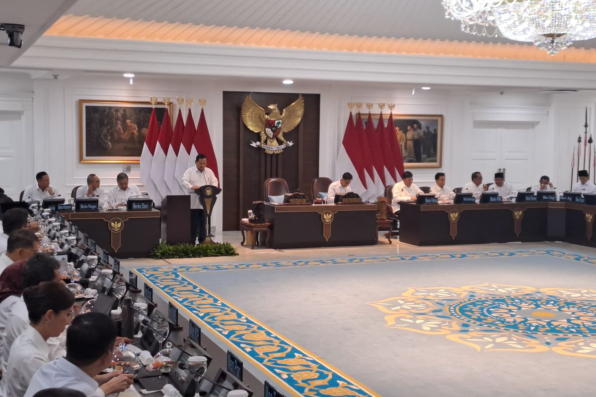 Prabowo Targetkan Semua Anak Dapat Makan Bergizi Gratis pada Akhir 2025