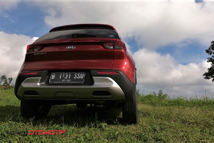 Test Drive Kia Sonet Premiere iVT