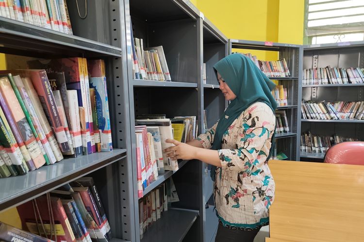 Perjuangan Pustakawan, Rela Jauh dari Keluarga Demi Tingkatkan Literasi Anak di Bangkalan