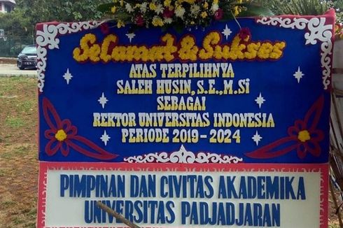Beredar Foto Salah Tulis Nama Rektor UI di Karangan Bunga, Unpad Minta Maaf