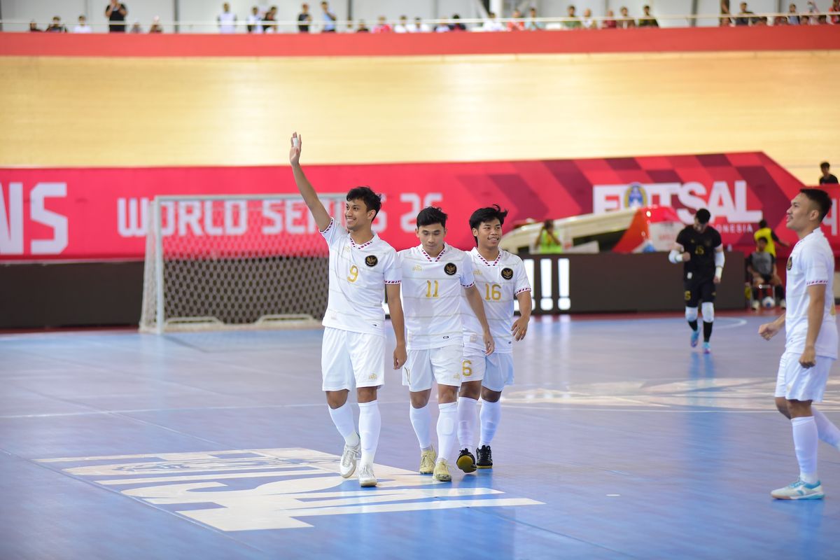 Selebrasi Rio Pangestu dalam laga 4 Nations World Series 2025 antara timnas futsal Indonesia vs Arab Saudi di Jakarta International Velodrome, Minggu (2/2/2025).