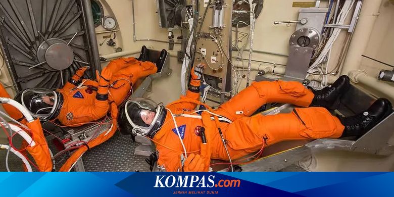 閉じ込められて悲しいが、宇宙で幸せ