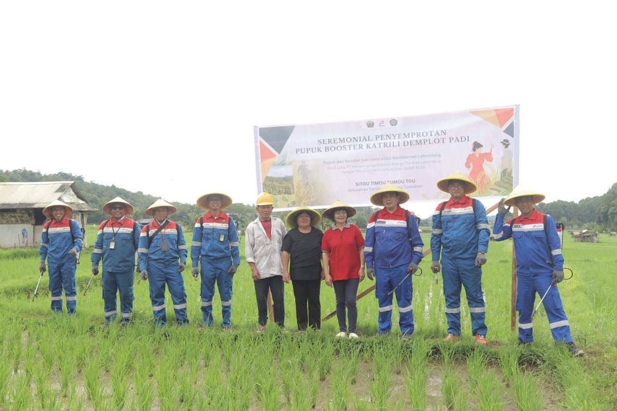 Pemanfaatan pupuk booster Katrili dari PGE oleh para petani 