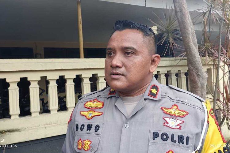 Kasat lantas Polresta Mataram Kompol Tri Handoko