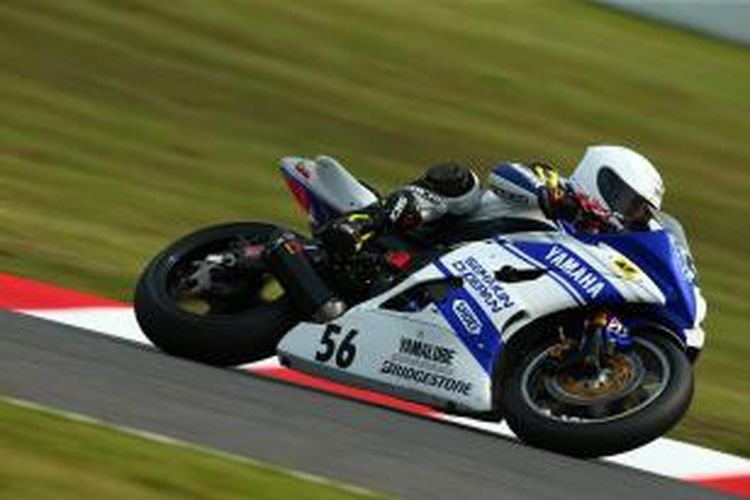 Pebalap Yamaha Racing Indonesia, Sudarmono, membalap di Sirkuit Suzuka pada sesi latihan bebas pertama Suzuka 4 Hours Endurance Race, Kamis (24/7/2014).