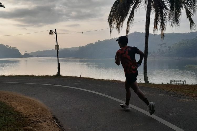 Cara Menikmati Keindahan Waduk Sermo di Kulon Progo, Bisa Jogging dan Lari