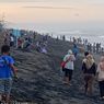 Pengunjung Padati Pantai di Kulon Progo pada Hari Pertama Puasa