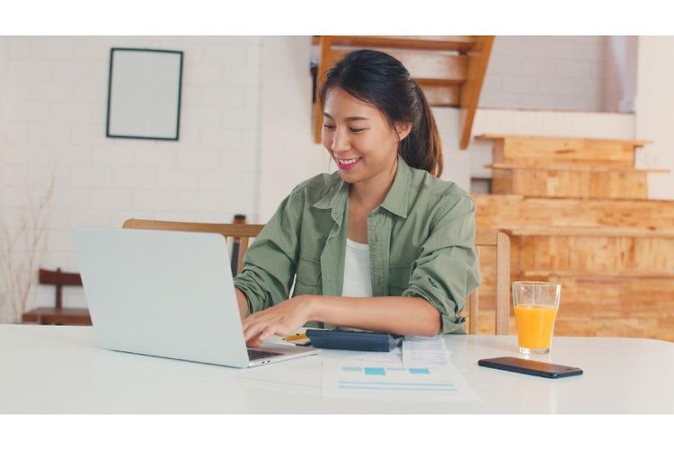 Ilustrasi wajib pajak sedang mengurus pembayaran PBB dengan memanfaatkan insentif pajak. 