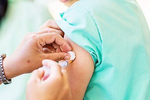 Vaksinasi di 26 Ibu Kota Provinsi Capai 70 Persen Penduduk