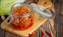 Kimchi Bantu Bersihkan Tubuh dari Nanoplastik, Benarkah?