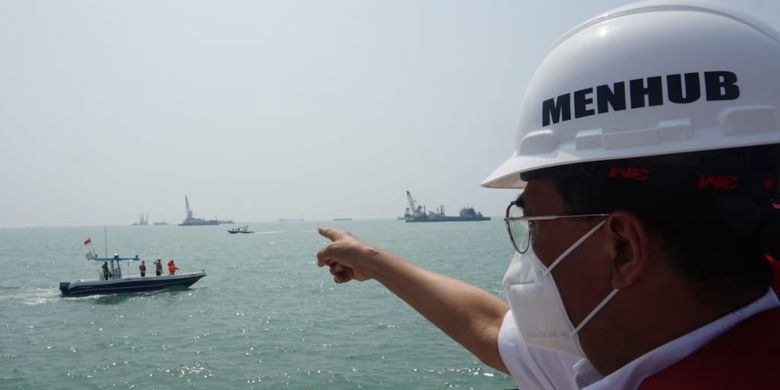 Transportation Minister Budi Karya Sumadi during his previous visit to Patimban Seaport in Subang regency in West Java on August 9, 2020. 