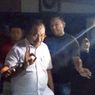 Usai Diperiksa Kejati Sultra, Pj Bupati Bombana Hanya Lempar Senyum dan Beri Tanda OK ke Awak Media