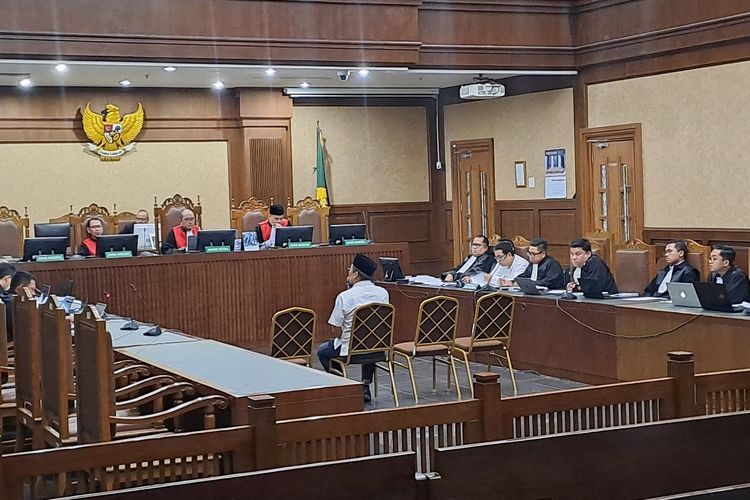 Sidang Kasus Bea Cukai, Ahmad Dedi Bantah Pernah Jadi Staf Khusus BIN dan Menko Polkam