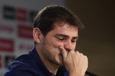 Simpati Iniesta untuk Casillas