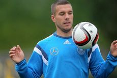 Podolski: Aku Tak Bahagia di Arsenal