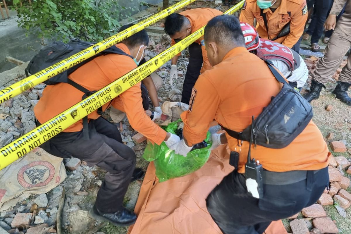 Penemuan potongan tubuh di Surabaya