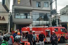 Hotel di Jalan Gejayan Terbakar, Dua Perempuan Sempat Terjebak di Balkon