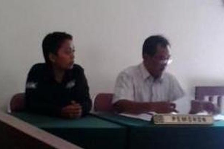 Supriyanti saat sidang permohonan ganti kelamin di Pengadilan Negeri Ungaran menggelar sidang permohonan ganti kelamin, Rabu (3/7/2013). 