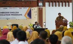 Bupati Aulia Apresiasi 50 Guru yang Ikuti Cambridge English Qualification Programs