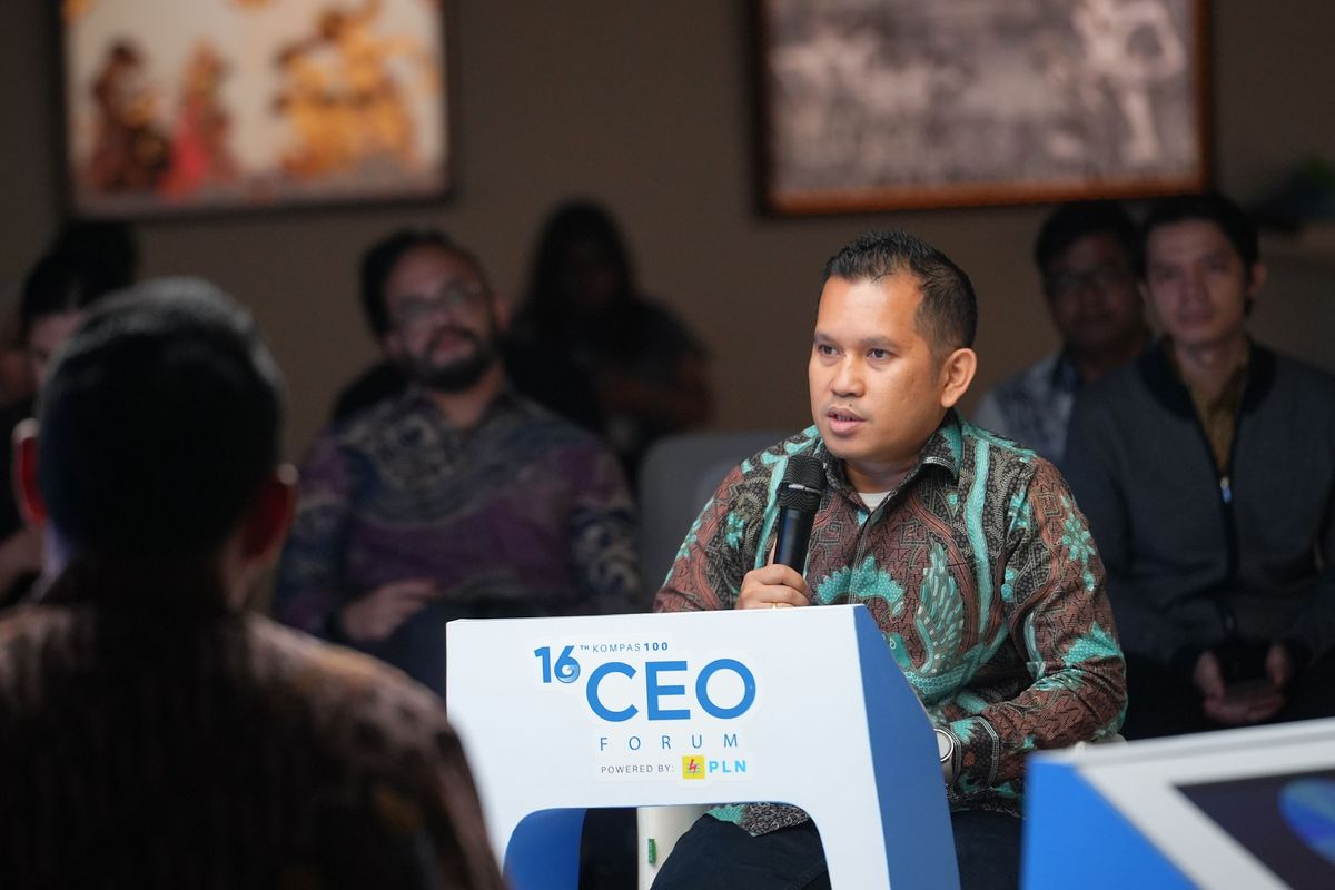 Executive Vice President Aneka Energi Baru Terbarukan PLN, Daniel K.F. Tampubolon, dalam forum CEO Connect sesi keempat yang digelar di Bentara Budaya Jakarta, Rabu (22/10/2025).