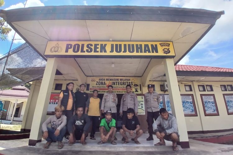5 Preman Pelaku Pungli di Jembatan Baile Jambi Ditangkap Polisi untuk Bikin Surat Pernyataan