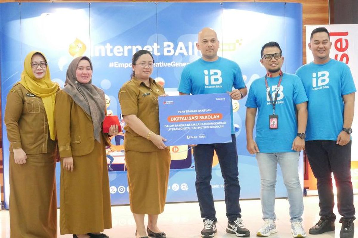 Program Internet Bertanggung Jawab, Aman, Inspiratif, Kreatif (BAIK) dari Telkomsel kembali hadir dengan upaya meningkatkan kualitas pendidikan melalui e-repository bahan ajar digital, memfasilitasi kolaborasi antar siswa maupun guru dari berbagai sekolah untuk berbagi ide, menerapkan strategi pengajaran terdepan, serta memaksimalkan sumber daya pendukung pembelajaran. 