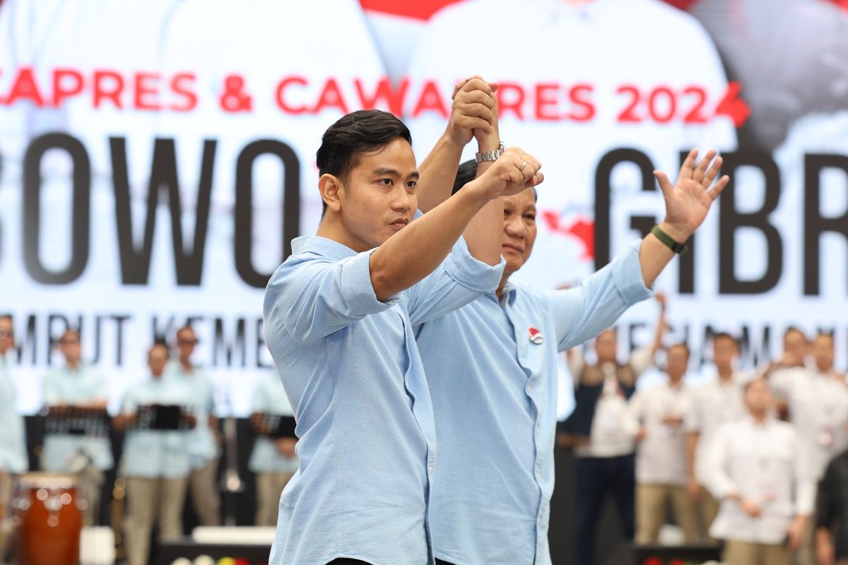 Pasangan Capres-Cawapres Prabowo Subianto-Gibran Rakabuming menjanjikan program makan siang gratis plus susu untuk anak-anak sekolah dan pesantren.