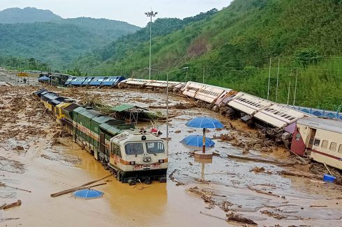 India Dilanda Banjir Mematikan dan Gelombang Panas secara Bersamaan