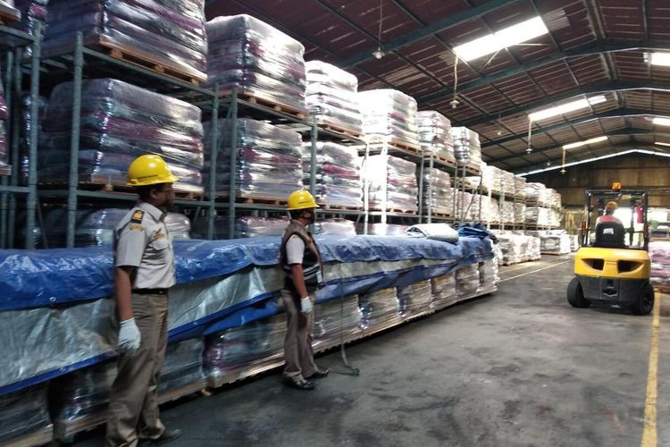Sebanyak 1.169,28 ton karet lempengan kembali diekspor dari Pulau Bintan menuju Cina. Selain Cina juga dilakukan pengiriman kenegara Korea Selatan dan Mesir.