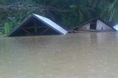 Myanmar Berjuang Lawan Banjir Besar, Warga Ada yang Berlindung di Pohon