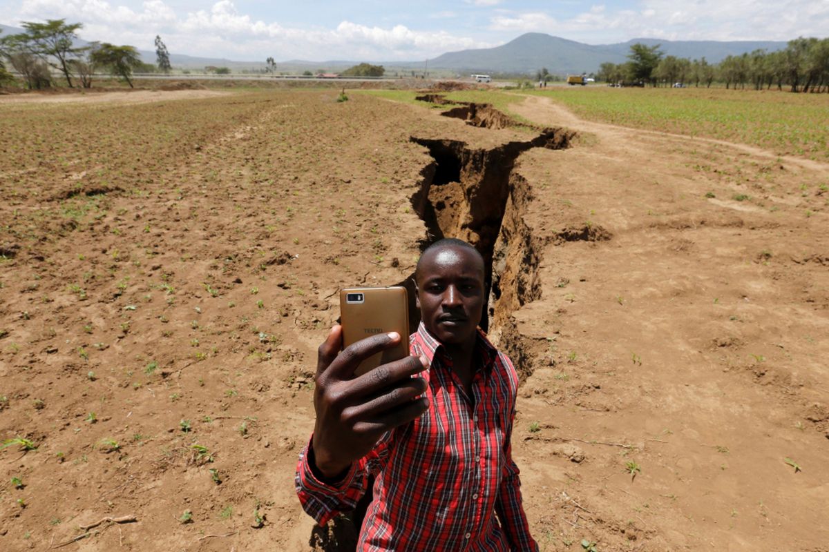 Retakan yang muncul di Kenya