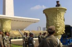 Gerbang Monas di Dekat Istana Negara Roboh