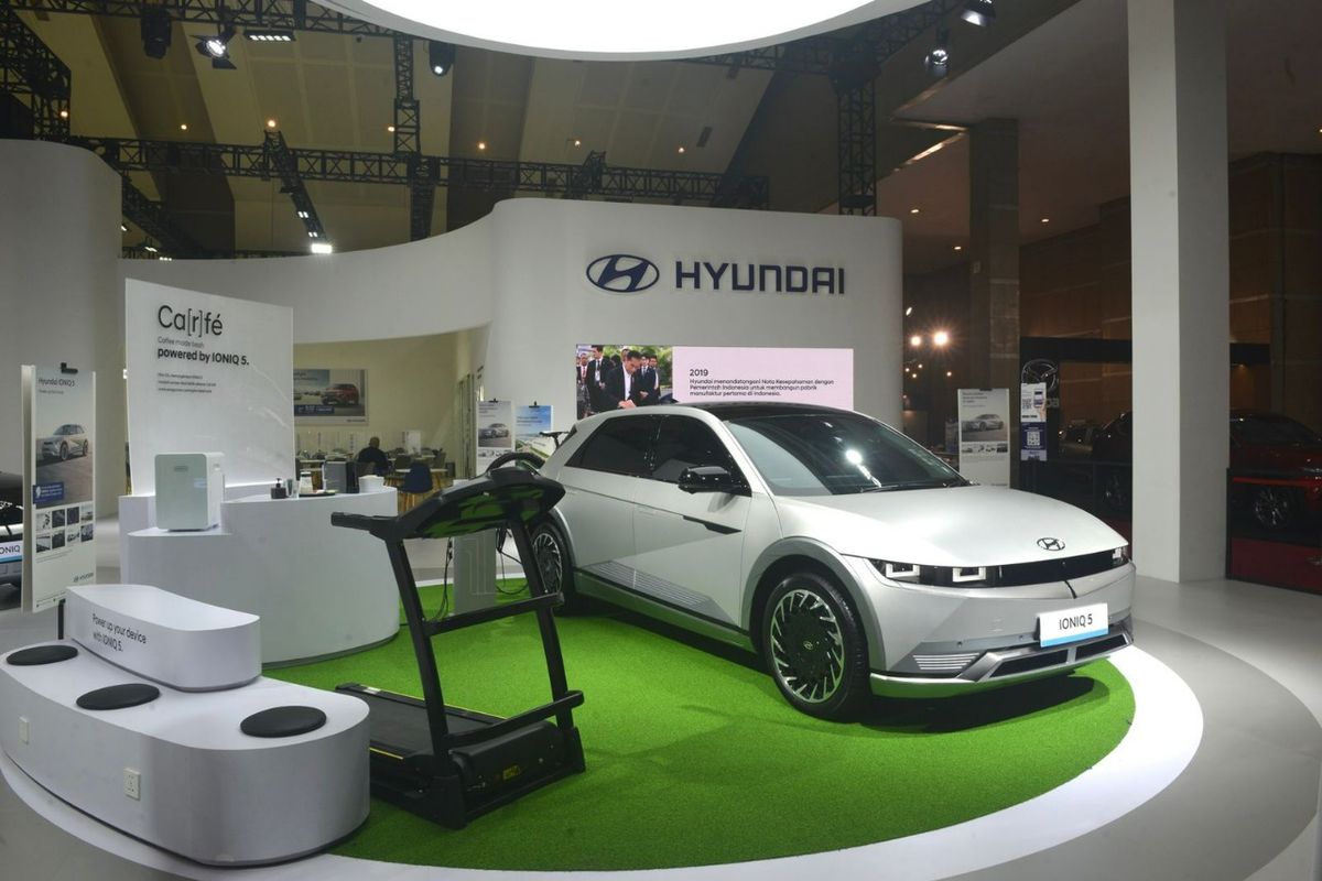 Fitur Vehicle-2-Load (V2L) pada mobil listrik Hyundai Ioniq 5