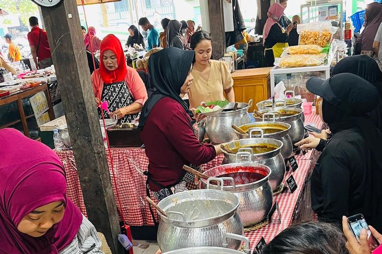 Jenang, salah satu kuliner di Pasar Ngasem Yogyakarta.