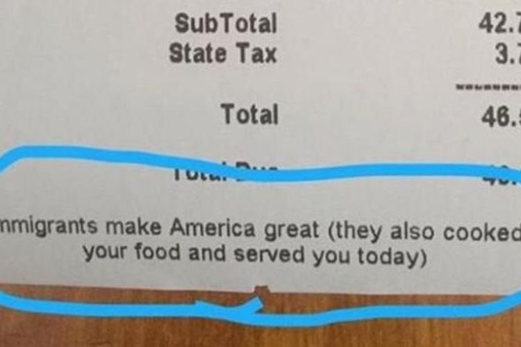 Inilah struk pembayaran di restoran Kiwiana, New York yang memperlihatkan penentangan terhadap perintah eksekutif Presiden Donald Trump.