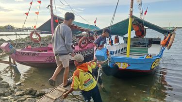 38 Tahun Kemudikan Perahu Wisata Ancol, Lebaran Jadi Momen Paling Ditunggu Taryana